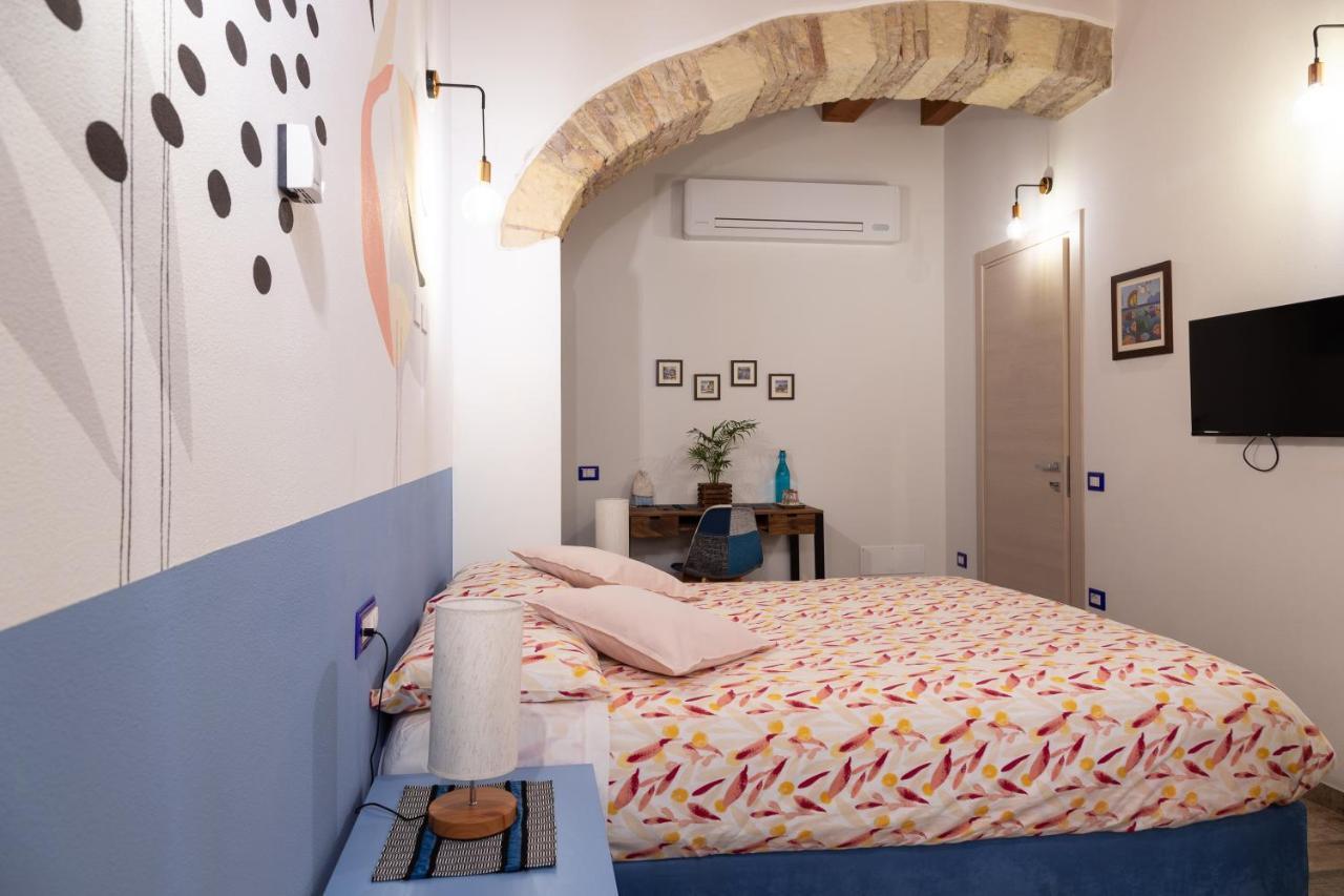 Bed and Breakfast Trigu & Mangoni Cagliari Exterior foto